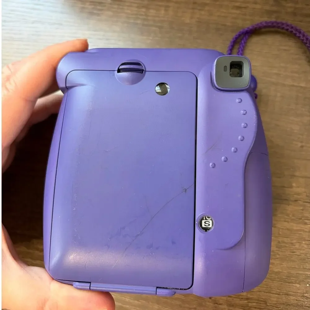 FujiFilm Instax Mini 8 Polaroid Camera Grape Purple Instant Film Handheld Retro